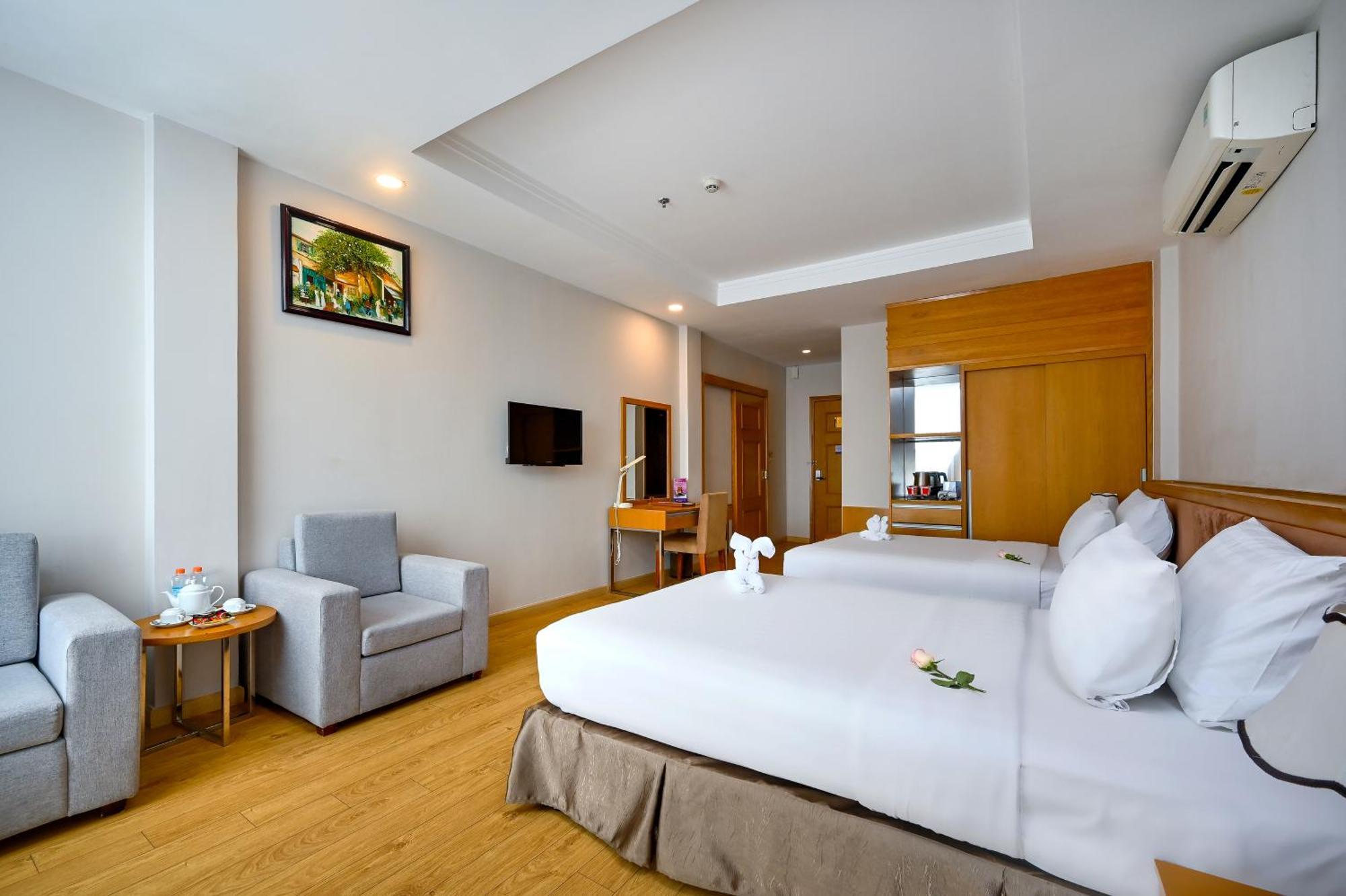 Ttc Hotel Deluxe Airport Thành Pho Ho Chí Minh Esterno foto