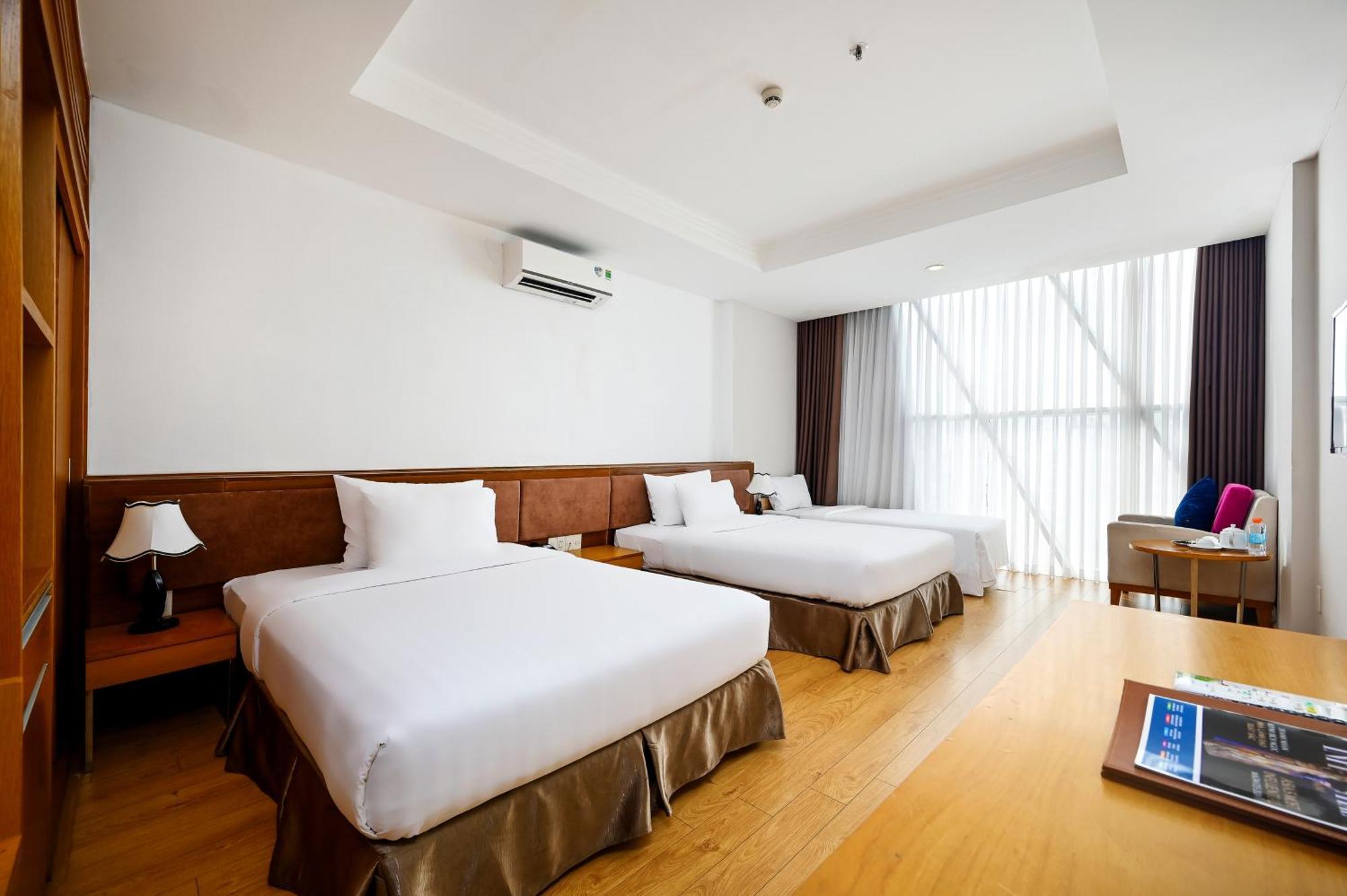 Ttc Hotel Deluxe Airport Thành Pho Ho Chí Minh Esterno foto