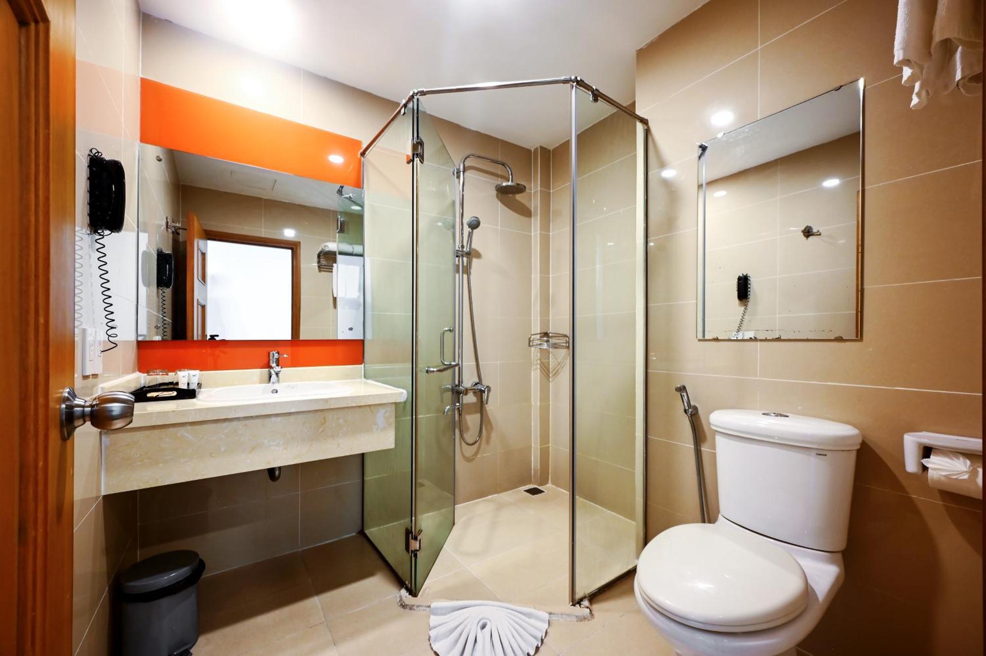 Ttc Hotel Deluxe Airport Thành Pho Ho Chí Minh Esterno foto