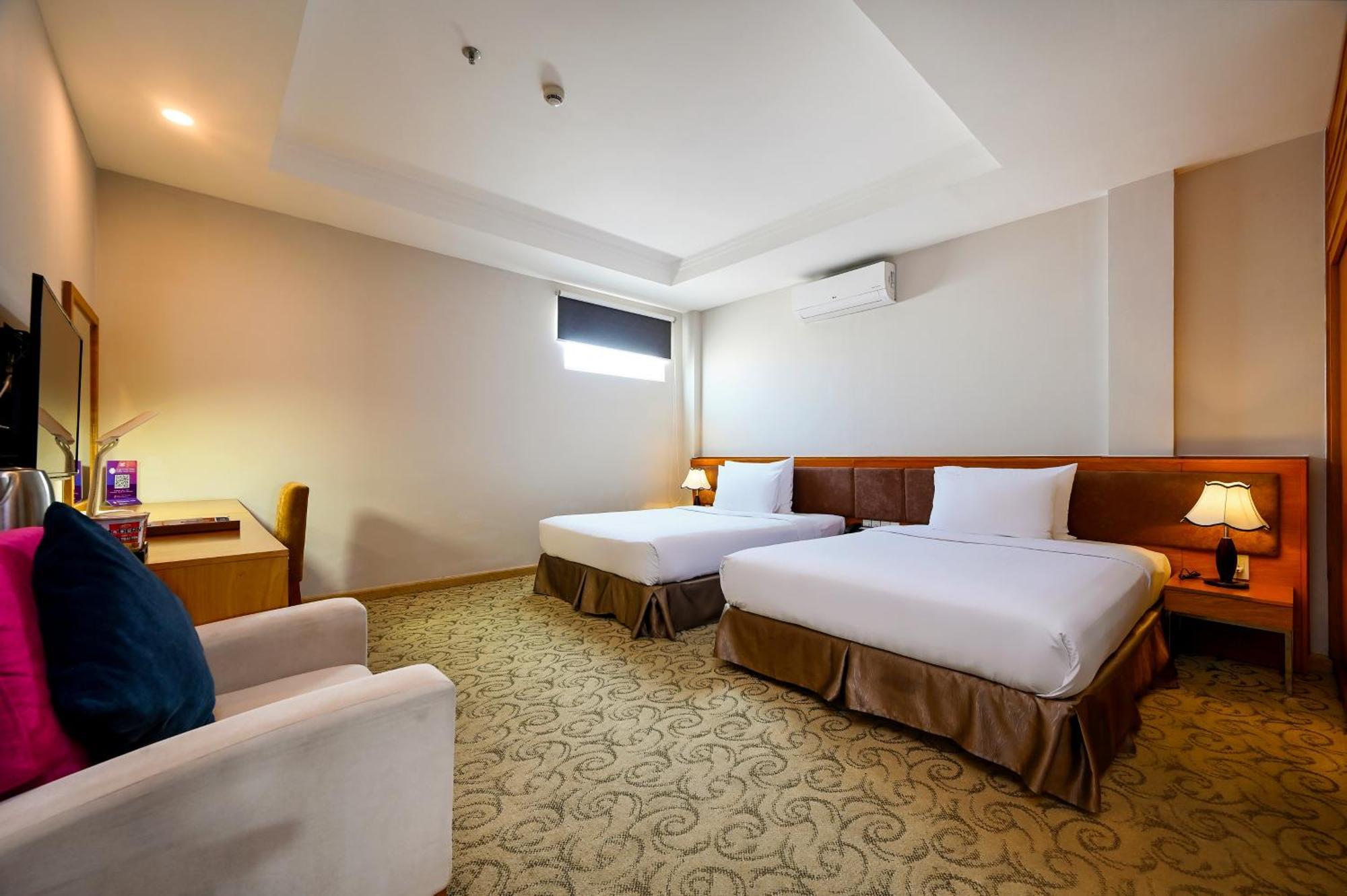 Ttc Hotel Deluxe Airport Thành Pho Ho Chí Minh Esterno foto